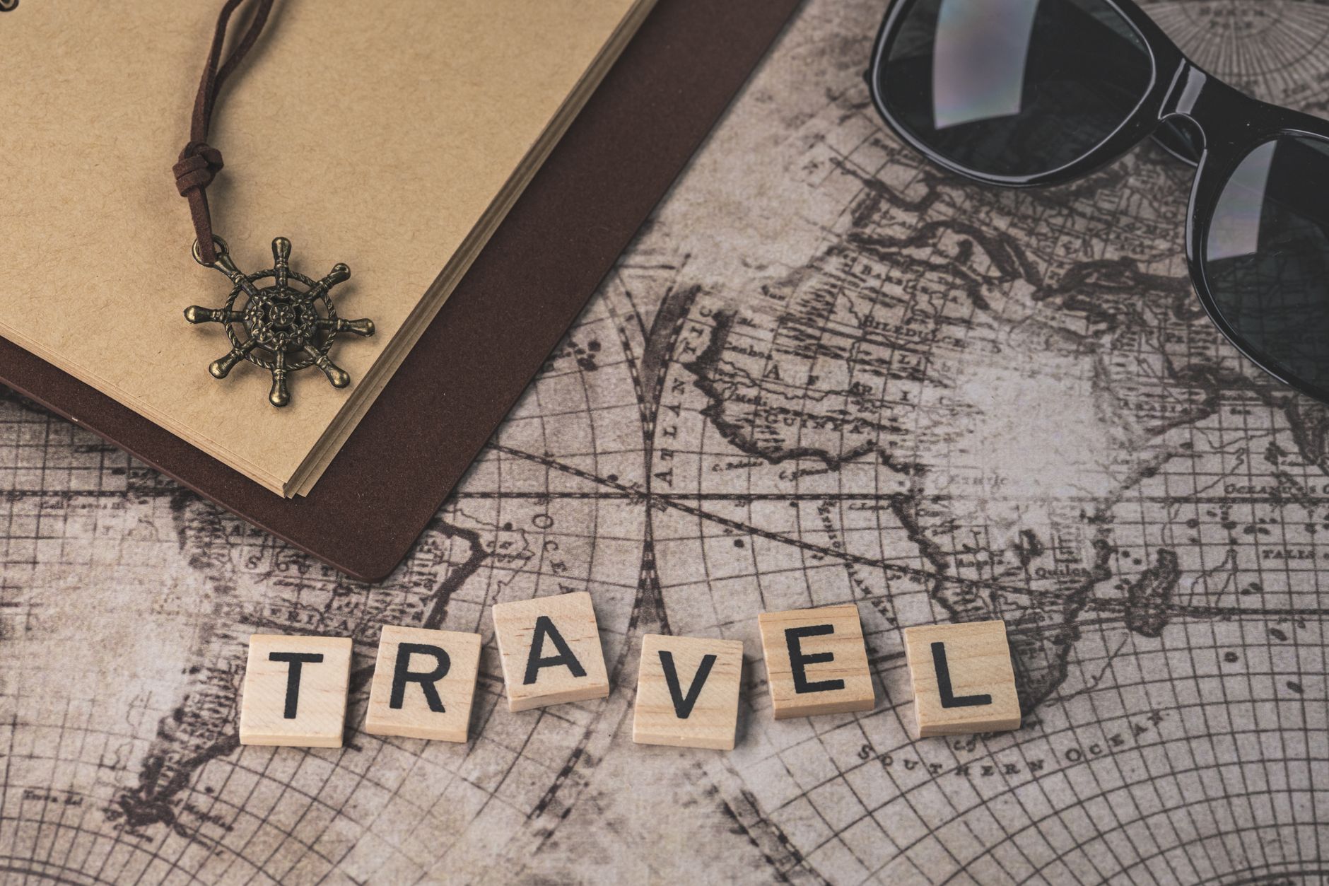6 destinations européennes à visiter hors saison pour éviter la foule
